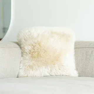 Nordic Sheep Langhaar Lammfell Kissenbezug 40x40 cm | Weiches Fell für Stühle, Sofa & Bett | Gemütliches Sitzkissen & Lammfell Sitzauflage in Natur- und Trendfarben | Farbe: Beige