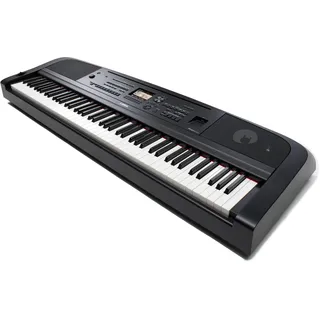 Yamaha DGX-670