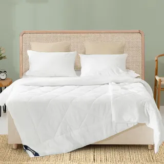 Dreamzie Bettdecke 135x200 cm Sommerdecke 150gsm, Sommer Steppdecke 135 x 200, Leicht Dünn Weiche Atmungsaktive Sommerbettdecke, Zudecke Mikrofaser, Zertifiziert Oeko-Tex