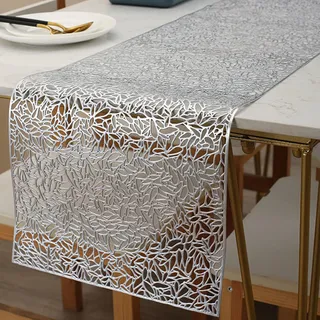 Hosoncovy Hohl Tischläufer Anti-Rutsch Dekorative PVC Tischmatten Tischset Hitzebeständige Matten für Home Party Küche Essen Hochzeit Dekor (150CM X 30CM) (Silber)