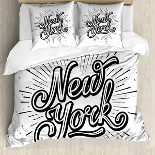 ABAKUHAUS Jahrgang Bettbezug, New York Typografie, Milbensicher Allergiker geeignet mit Kissenbezügen, 155 cm x 220 cm - 80 x 80 cm, Schwarz-Weiss - Schwarz