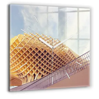 Wallfluent Große Wanduhr – Stilles Quarzuhrwerk - Uhr Dekoration Wohnzimmer Schlafzimmer Küche - Zifferblatt mit Striche - weiße Zeiger - 60x60 cm - Aussichtspunkt in Sevilla - Gold
