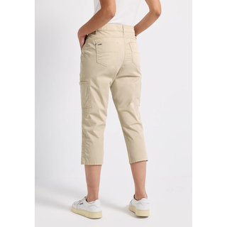 3/4-Hose STREET ONE "Style Yulius", Damen, Gr. 44, N-Gr, beige (barley beige), Web, Obermaterial: 98% Baumwolle, 2% Elasthan, unifarben, slim fit kniebedeckend, Hosen 3/4-Hose, im Cargo-Style