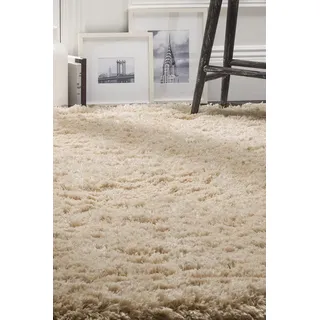SAFAVIEH Zottelig Teppich für Wohnzimmer, Esszimmer, Schlafzimmer - Polar Shag Collection, Kurzer Flor, Hell beige, 91 X 152 cm