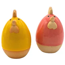 Keramik Salz- und Pfefferstreuer - Gewürzstreuer als Huhn in gelb und rosa, Maße ca. 6 x 4 x 7 cm.