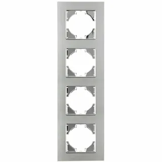 S-EMPOT. Aluminium-Silberrahmen mit 4 horizontalen Elementen. Elegantes und modernes Design, ideal für die Integration in jede Umgebung. Perfekt, um Ihre Räume zu beleuchten und zu betonen.