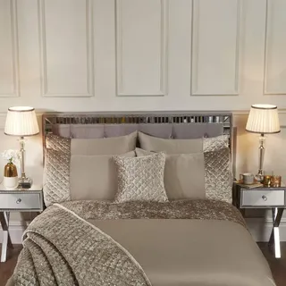 Emma Barclay Glamour – gestepptes Pailletten-Samt-Bettwäsche-Set in Nerz – Super-Kingsize-Bett