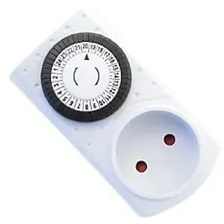 Thorkild Larsen Mechanical 24-Hour Clock 250V F.Stikk.