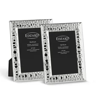 Edzard 2er Set Fotorahmen Bilderrahmen Gubbio für Foto 13 x 18 cm, edel versilbert, anlaufgeschützt, mit Samtrücken, mit 2 Aufhängern, Fotorahmen zum Stellen und Hängen