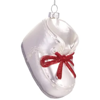 BRUBAKER Babyschuh mit roter Schleife - Handbemalte Weihnachtskugel | Mundgeblasener Christbaumschmuck aus Glas - Figuren lustig Deko Anhänger Baumkugel - ca. 9 cm