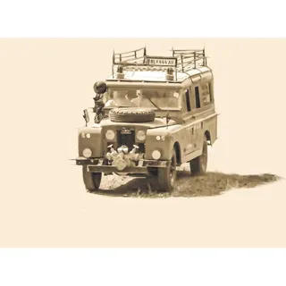 Italeri 3660 - Land Rover Fire Truck 1:24