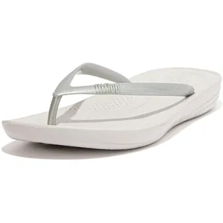 FitFlop Women's iQushion Ergonomic Flip Flops - Lightweight & Comfortable with Natural Arch Support - Silver - 9 UK