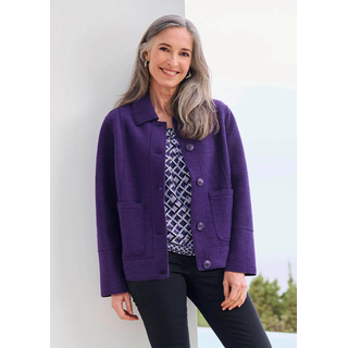 Kurzjacke GOLDNER "Kurzgröße Elegante Wolljacke mit Hemdkragen", Damen, Gr. 21, lila (lila, gemustert), Obermaterial: 62% Polyester COOLMAX(R) PES(Coolmax). 20% Wolle mw. 18% Viskose Birla CV Birla., Jacken Kurzjacke, offene Kantenverarbeitung