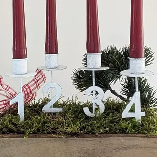 Adventszahlen 1-4 Kerzenhalter 4er Set Shabby chic Kerzenständer für Advent - für Adventsgestecke - Adventskränze - Kerzenhalter Weiß für Stab- und Tafelkerzen