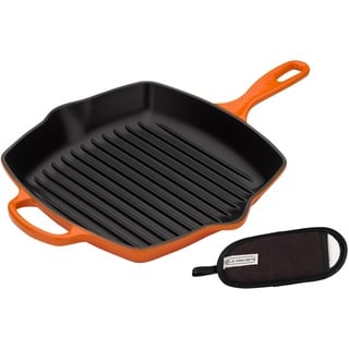 Le Creuset Gusseisen Grillpfanne Signature quadratisch 26 cm, ofenrot & Le Creuset Griffüberzug Klassik schwarz