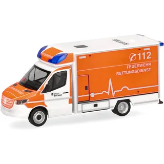 HERPA Modellauto Mercedes-Benz Sprinter 18 RTW Feuerwehr Bochum, Miniatur im Maßstab 1:87, Sammlerstück, Made in Germany, Modell aus Kunststoff, Tagesleuchtrot, Weiß