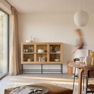 Babeth - Niedriger Vitrinenschrank aus massivem Teakholz
