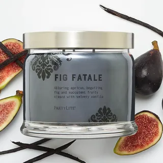 PartyLite Duftnote Fig Fatale, Noten von Aprikose, grüner Feige, Pfirsich, Mango, Erdbeere und Vanille, 374 ml, 375 ml, 45 Stunden Brenndauer, luxuriöser Duft, perfekt zum Verschenken