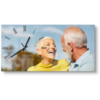 DEQORI personalisierte Glasuhr mit Foto | vertikal 60x30 cm, Römisch, Weiß | eigenes Bild | große XXL Design Uhr aus Glas | leise Wanduhr für Wohnzimmer & Küche | moderne Uhr für die Wand