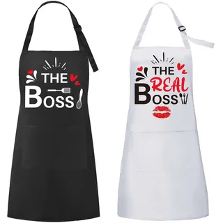ROSEMO 2pcs Mr. & Mrs Küchen Schürze The Boss und The Real Boss Lustige Paare Küchenschürze mit Tasche Verstellbar Kochschürze Grillschürzen Geschenk für Hochzeit Verlobung Valentinstag Weihnachten