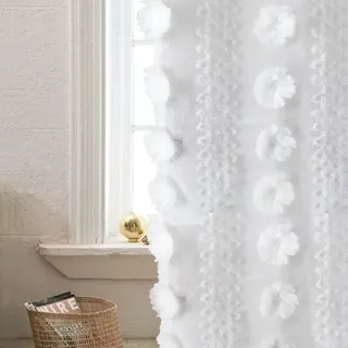 YINFUNG Weiße durchsichtige Vorhänge, 160 cm lang, Boho, halbdurchsichtig, getuftet, Fenstervorhang, 2 Paneele, mit Stangentasche, Bestickt, Jacquard-Pom-Blumenmuster, Voile, Wohnzimmer, Schlafzimmer