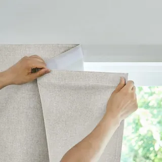 Jilron Türvorhang Blickdicht Klebend 100% Lichtundurchlässig Ohne Bohren Indoor Schlafzimmer Wohnzimmer Sonnenschutz Fenster Innen Wärmeschutz (Hellbeige-H101 x B64 cm) 1er-Pack
