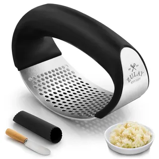 Zulay Kitchen Knoblauchpresse Wippe aus Edelstahl, Premium Knoblauchpresse mit Schäler und Schaber - Komfortabler Griff, Knoblauch Wiegepresse, Edelstahlring Knoblauchwippe Garlic Press (Schwarz)