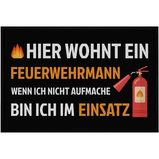 OM3® lustige Fußmatte mit Spruch - Hier wohnt EIN Feuerwehrmann - Feuerwehr - rutschfest & waschbar - 60x40cm -