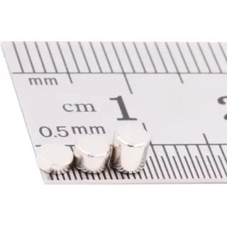 Aprilheld | 15 Scheiben-Magnete Set 3x1mm + 3x2mm + 3x3mm | N52 stärkste Klasse - Neodym-Magnete extra stark | Power-Magnet für Pinnwand, Kühlschrank | Mini Magnetscheibe