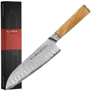 KLAMER Santoku Damastmesser 18 cm, japanischer Damaszener Stahl, 61 HRC | Die 67 Lagen mit 13-Grad-Schnittwinkel sind rasierklingenscharf, zusätzlich Kullenschliff und ergonomischer Olivenholzgriff