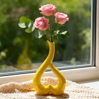 Arawat Keramik Vase Gelb Herz Vasen Deko Wohnzimmer Modern Tulpenvase Blumenvase Tisch Deko Vase für Pampasgras Blumen Deko Aesthetic Nordische Vasen Hochzeit Geschenk 26 cm Dekorative Vase Gelb