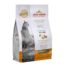 300 g Pui Sterilised Adult HFC Almo Nature Hrană uscată pentru pisici