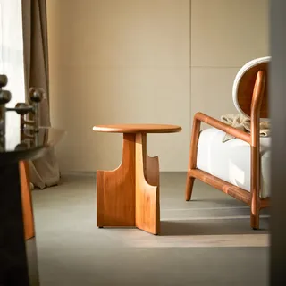 Sun - Beistelltisch aus massivem Teakholz