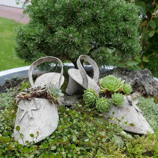 Storm's Gartenzaubereien Deko Schuh grau 2 Modelle zum Bepflanzen für Sukkulenten Gartendeko Pflanzschuh Pumps für draussen