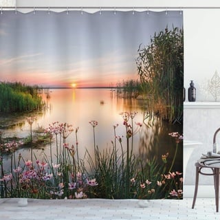 ABAKUHAUS Natur Duschvorhang, Sonnenuntergang am See Chudskoy, Stoffliches Gewebe Badezimmerdekorationsset mit Haken, 175 x 220 cm, Baby Blue Hellrosa