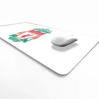 Licensed Décor Liverpool FC Schreibtischunterlage – Hervorgehobenes farbiges Wappen auf Weiß – 43 x 90 cm