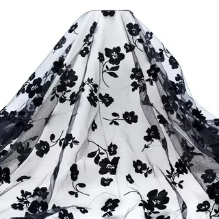 MAYJOYDIY 1.8m Schwarzer Spitzenstoff Mit Beflockten Blumen 160~172cm Leichter Tüll Spitzenbesatz Im Vintage Stil Mit Rosen Für Hochzeiten Tutu Kleider Dekoration DIY Bastelzubehör