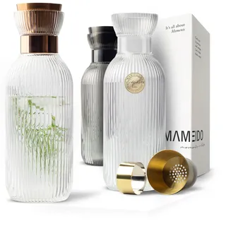 MAMEIDO Wasserkaraffe 1 l, Glaskaraffe mit Ausgießer & Sieb, mundgeblasene Karaffe Glas, Wasserkrug mit edler Optik für besondere Anlässe, Karaffen zum Verschenken (Crystal Copper)