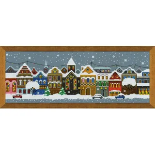 RIOLIS 1683 Weihnachtsstadt Zählmuster-Kreuzstich-Set 60 x 21 cm | 14 ct dunkelgrau Zweigart Aida, 17 Wolle/Acryl Farben, Mittelstufe, Stickvorlage & Nadel inklusive, Stick-Geschenkset