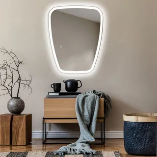 Unregelmäßiger asymmetrischer Spiegel mit LED Beleuchtung 64x84 cm - mit LED Beleuchtung - LED Farbe Kaltweiß 7000K - Individuell Nach Maß - Beleuchtet Wandspiegel Lichtspiegel Badezimmerspiegel - Sensor Schalter - TRZ222 - Transparent