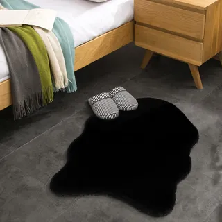 Teppich Wölkchen Fellteppich, Kunstfell Teppich Waschbar, Hasenfell Imitat, Kaninchenfell, Kurzfell - Fell Sitzkissen Stuhlkissen, Kunstfell Stuhlauflage - Schwarz - Fell 55x80cm