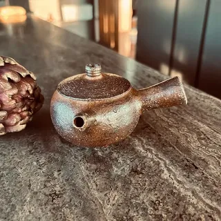 Kyusu Teekanne aus Keramik • Integrierter Filter • Fassungsvermögen 150 ml • Handgefertigt • TEA SOUL