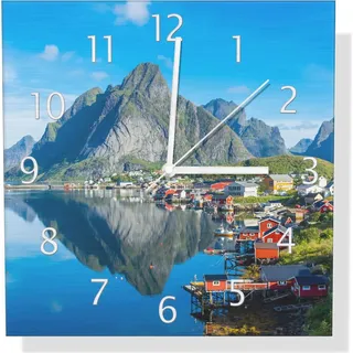 Wallario Design Wanduhr Skandinavisches Bergpanorama aus Aluverbund, Größe 30 x 30 cm - Blau