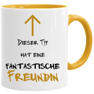 Acen Merchandise Dieser Typ hat eine fantastische Freundin - Becher/Mug als witziges Geschenk/Lustige und Originelle Geschenke/Tee-Kaffeetasse inkl. Geschenkbox