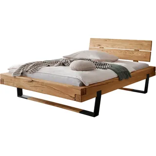 Home affaire Massivholzbett »Ultima Balkenbett Doppelbett, Füße Metallkufe mit Holzelement« hohe Belastbarkeit: 200kg je Seite, FSC®-zertifizierte Wildeiche oder Fichte, viele Breiten zur Auswahl, braun