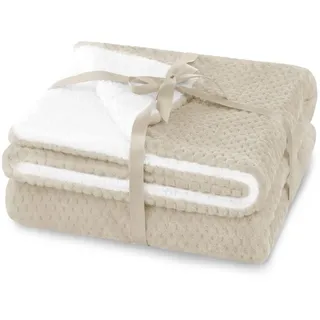 AmeliaHome Kuscheldecke 220x240 cm zarte Steppung Sherpa Lammfelloptik Wohndecke Shleepy Beige