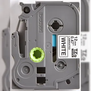 Brother TZe-231 laminiert schwarz auf weiß