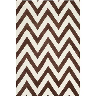 SAFAVIEH Modern Teppich für Wohnzimmer, Esszimmer, Schlafzimmer - Cambridge Collection, Kurzer Flor, Dunkelbraun und Elfenbein, 122 X 183 cm