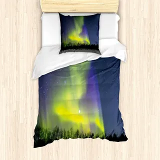 ABAKUHAUS Alaska Mantele, Aurora Borealis Wald, Milbensicher Allergiker geeignet mit Kissenbezügen, 135 cm x 200 cm - 80 x 80 cm, Mehrfarbig