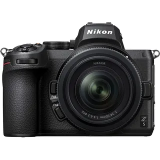 Z 5 + Nikkor Z 24-50 mm VR